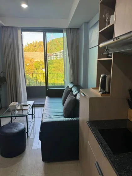 1-Zimmer-Wohnung mit Dachpool in Strandnähe Surin Beach