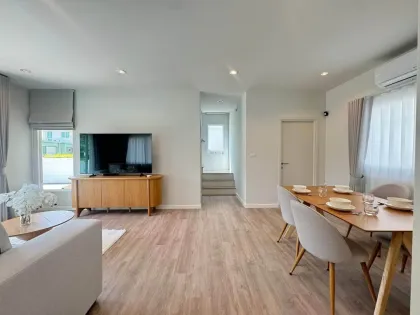 Новая вилла с 3 спальнями и кабинетом в аренду в Saransiri Retreat
