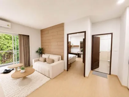 Neu renovierte 1-Zimmer-Wohnung mit 1 Bad im Panason Green Place Condo, Phuket Town