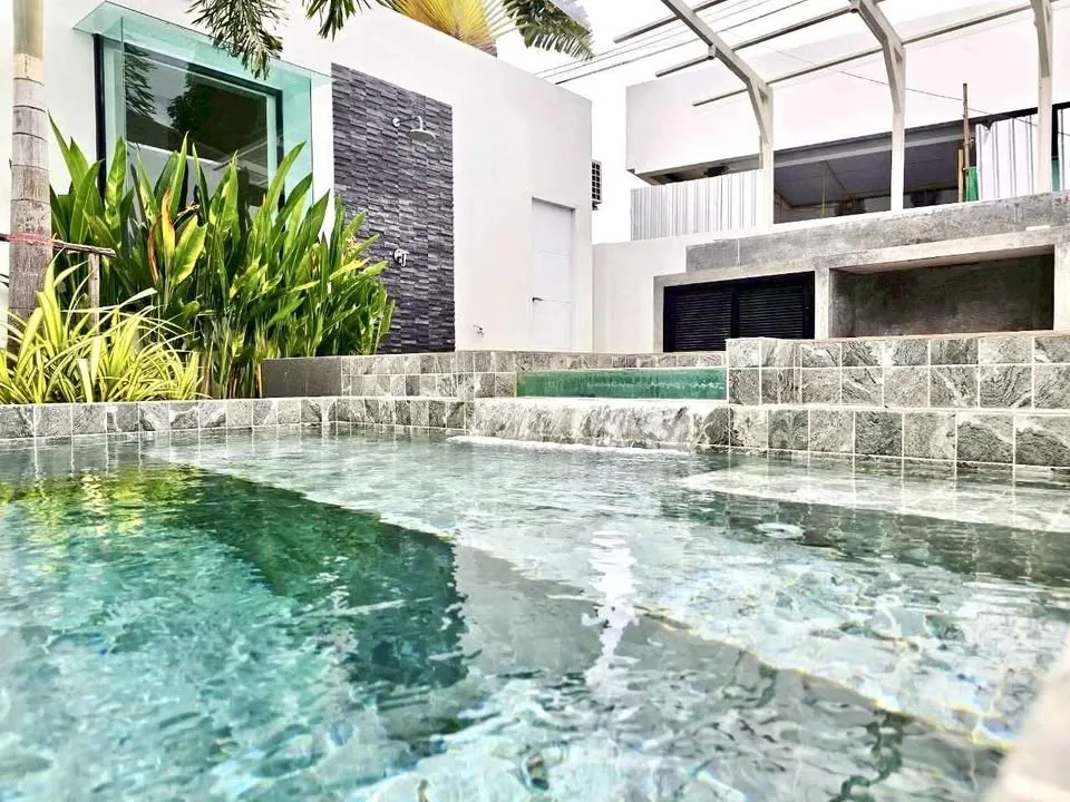 Villa privada de 3 dormitorios y 4 baños con piscina en Rawai