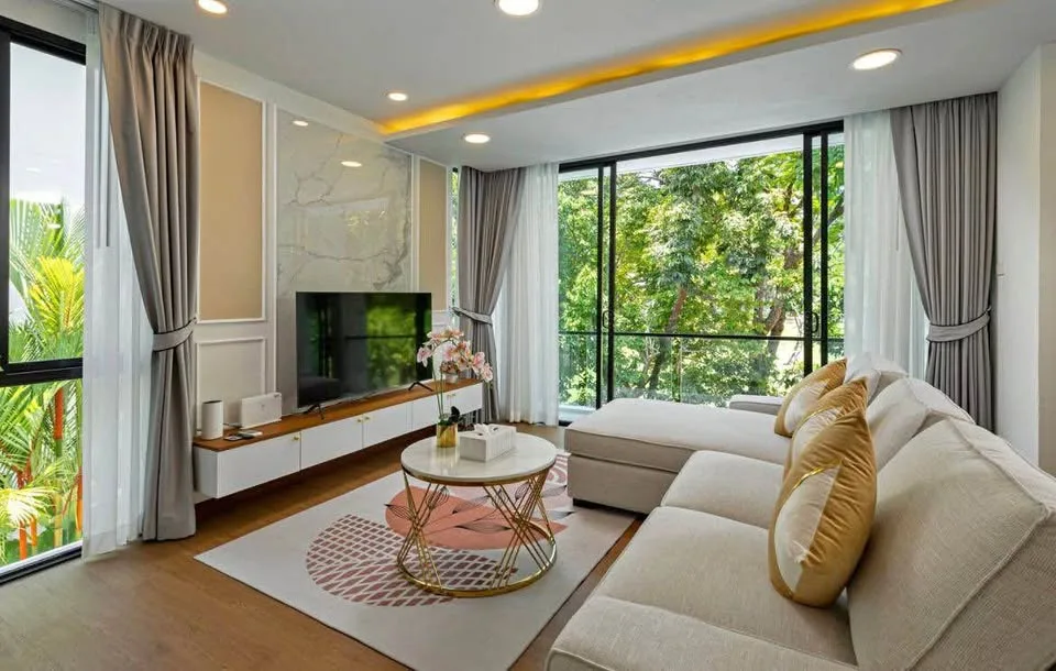Moderne 3-Zimmer-Villa mit privatem Pool & Golfblick in Kathu