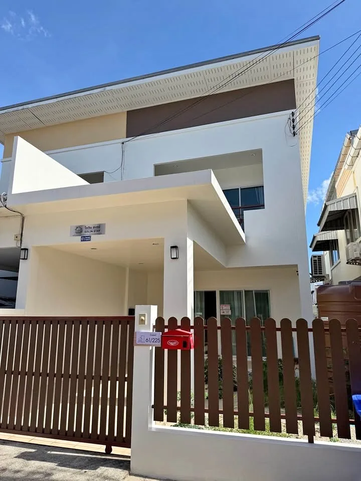 Modern 2-Bedroom Townhome for Rent in Wichit, Phuket City