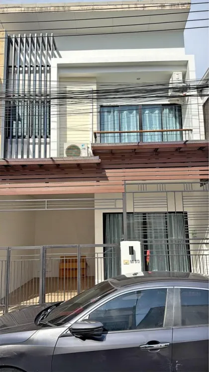 Таунхаус 3 спальни 2 ванных на аренду в Tharnthong 7 Village, Пхукет Таун