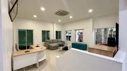 4-спальная вилла в аренду в Phuket Villa Chaofa 2, Чалонг