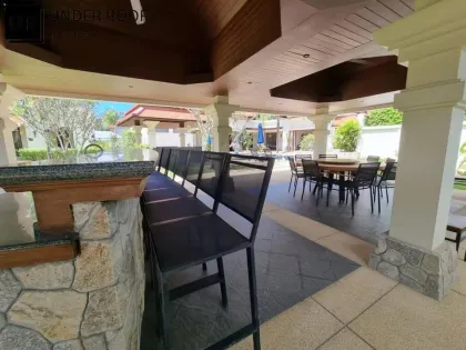 Tropical Thai Style Villa with 5 Bedrooms and 5 Bathrooms for Rent