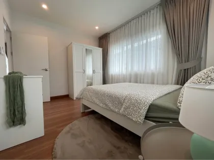 Современная вилла с 4 спальнями в аренду в Supalai Palm Spring, Bang Jo