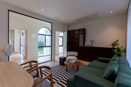 Villa de lujo con piscina y vistas al lago, 5 dormitorios en La Devina, Samkong