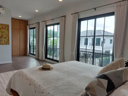 Villa de lujo nueva en Setthasiri Koh Kaew