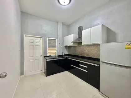 Отдельный дом с 3 спальнями в аренду в Villa Chaofah 2, Вичит