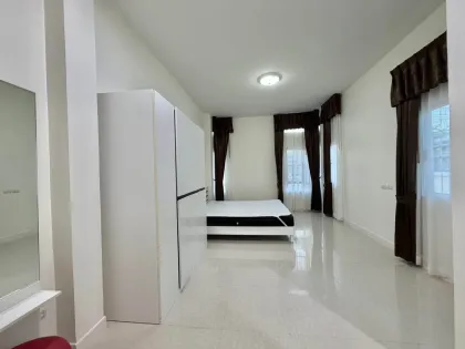 Отдельный дом с 3 спальнями в аренду в Villa Chaofah 2, Вичит