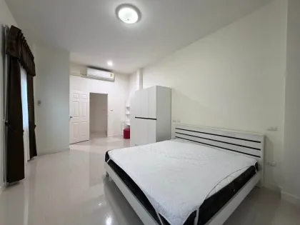 Отдельный дом с 3 спальнями в аренду в Villa Chaofah 2, Вичит