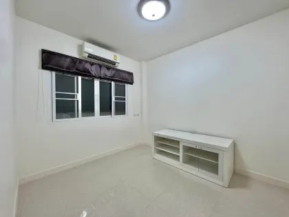Отдельный дом с 3 спальнями в аренду в Villa Chaofah 2, Вичит