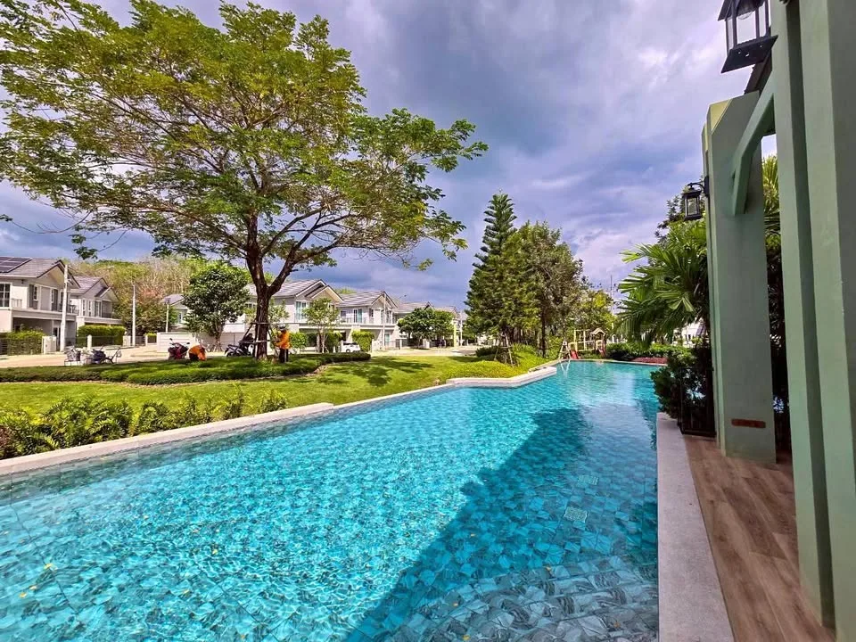 บ้านสไตล์นอร์ดิก 4 ห้องนอนพร้อมสระว่ายน้ำ ในอนาสิริ ป่าคลอก