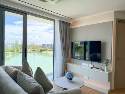 Роскошная 2-комнатная квартира с 2 ванными в The Aqua, Ченгталай
