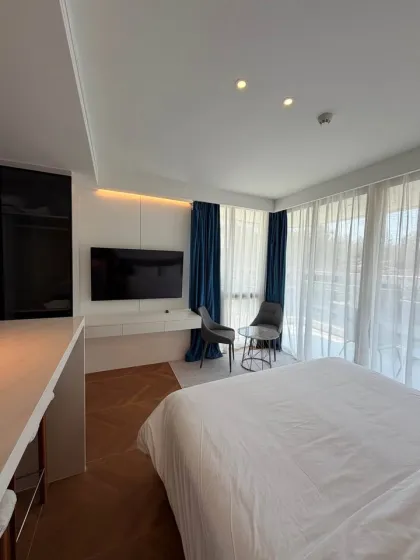 Современная студия рядом с пляжем в Sunshine Beach Residences