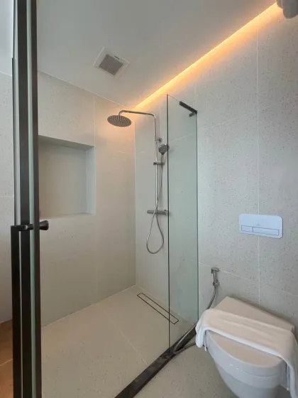 Современная студия рядом с пляжем в Sunshine Beach Residences