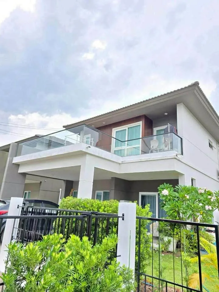 Modern 3-Bedroom Corner Villa for Rent at Inizio Koh Kaew