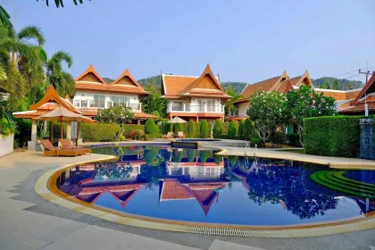 Villa tropicale 3 chambres, 2 étages à louer à Rawai Saiyuan