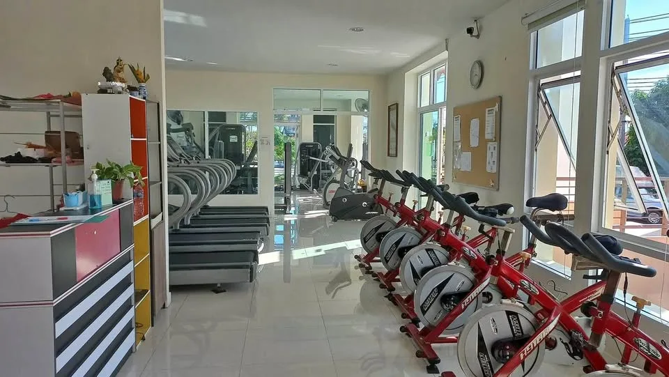 Villa Familiar Espaciosa de 3 Habitaciones con Gran Jardín en Phuket Villa Chaofa