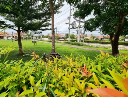 Просторная вилла с 3 спальнями и большим садом в Phuket Villa Chaofa