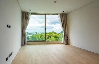 Двухуровневая квартира с 3 спальнями и видом на море в аренду в Bluepoint Patong