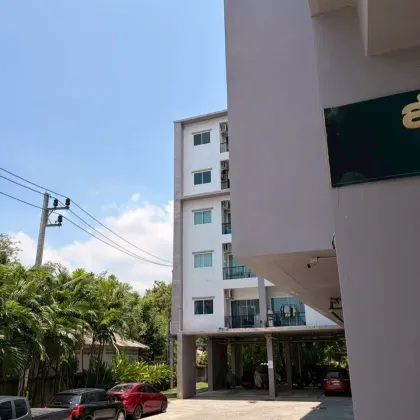 Отремонтированная 1-спальная квартира на первом этаже в Naka Condo, Пхукет Таун