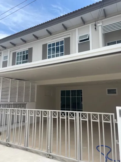 Villa de 4 habitaciones y 3 baños en alquiler en I Leaf Prime 2, Nai Yang
