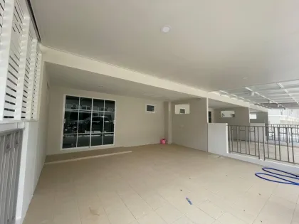 Villa de 4 habitaciones y 3 baños en alquiler en I Leaf Prime 2, Nai Yang