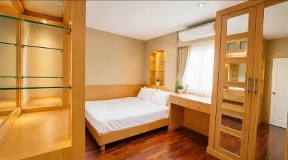 Современная вилла с 4 спальнями в аренду в Land & Houses Park Chalong
