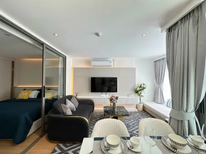 1-комнатная квартира с видом на бассейн в The Aqua Waterfront