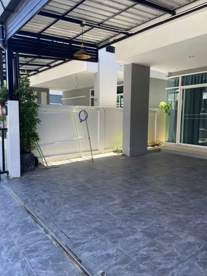 Вилла с 3 спальнями и 3 ванными для аренды в Chaofah Garden Home Premier