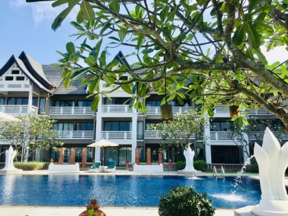 Квартира с 2 спальнями и видом на озеро в Allamanda Laguna Phuket