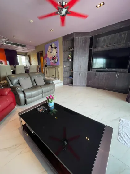 Квартира с 2 спальнями и видом на озеро в Allamanda Laguna Phuket