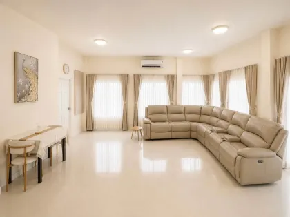 Вилла с 3 спальнями и 2 ванными в аренду в Phuket Villa Chaofa