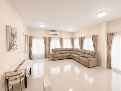 Вилла с 3 спальнями и 2 ванными в аренду в Phuket Villa Chaofa