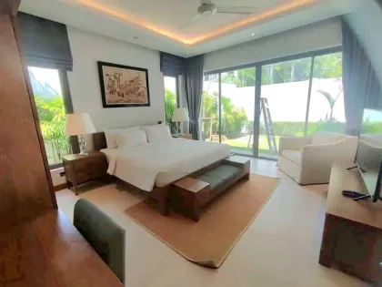 Элегантная вилла с 4 спальнями и бассейном в Grand Anchan Residences