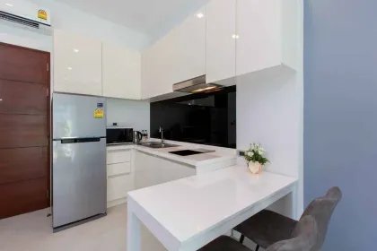 1 спальня, 1 ванная квартира в Utopia Naiharn Condo, Пхукет