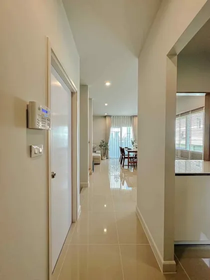 Современный дом с 4 спальнями в аренду в Anasiri Paklok