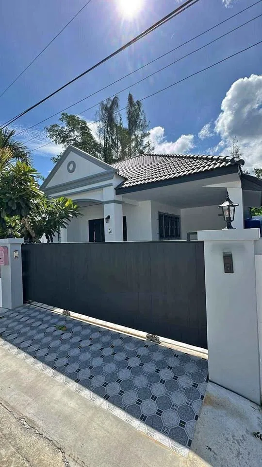 Снять дом с 2 спальнями и 1 ванной в Phanasom Park View, Таланг