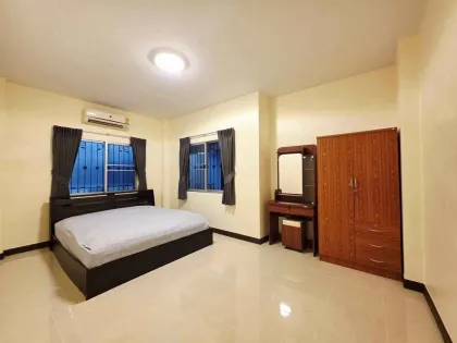 Снять дом с 2 спальнями и 1 ванной в Phanasom Park View, Таланг
