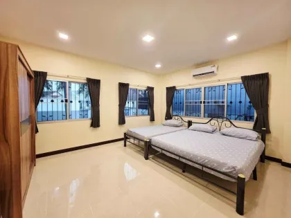 Снять дом с 2 спальнями и 1 ванной в Phanasom Park View, Таланг