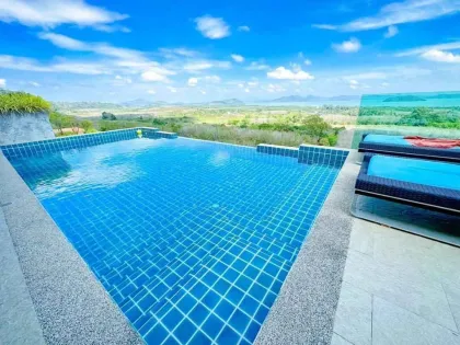 Luxury Seaview Pool Villa with 5 Bedrooms in Pa Khlok, Phuket