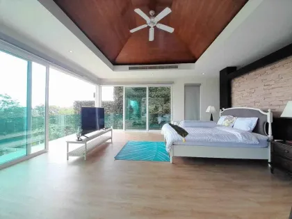 Luxury Seaview Pool Villa with 5 Bedrooms in Pa Khlok, Phuket