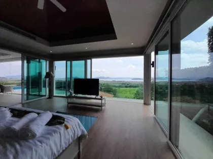 Luxury Seaview Pool Villa with 5 Bedrooms in Pa Khlok, Phuket
