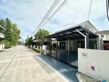 Вилла с 3 спальнями на аренду в Burasiri Koh Kaew