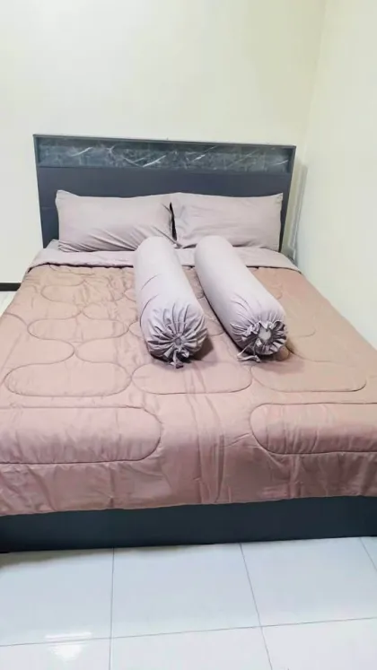 Casa independiente con 3 dormitorios y 2 baños en alquiler en Chalong