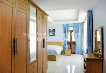 Вилла с бассейном и 3 спальнями рядом с Oak Meadow International School в аренду