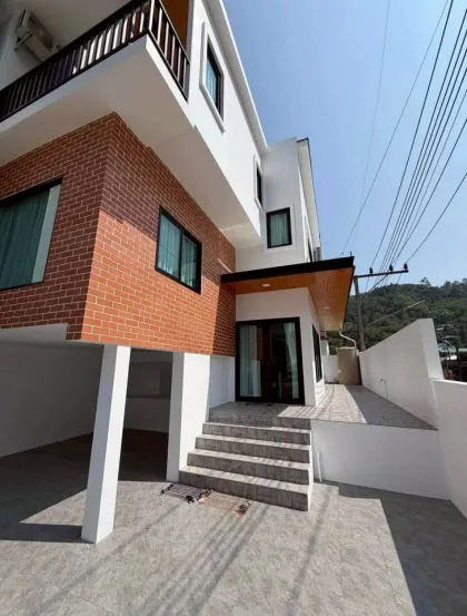3-спальная, 3-ванная вилла в аренду в Supalai Patong Hill