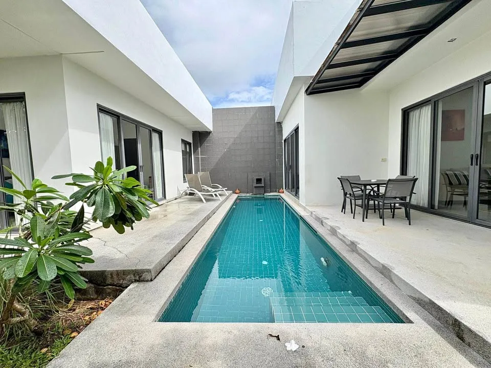 Villa con piscina de 2 habitaciones en alquiler en Layan, Phuket