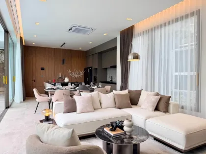 Luxuriöse 4-Zimmer-Poolvilla mit Meerblick in Saiyuan, Rawai
